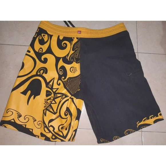 Quiksilver 90s Vintage Tribal Printed Swim Board Shorts
